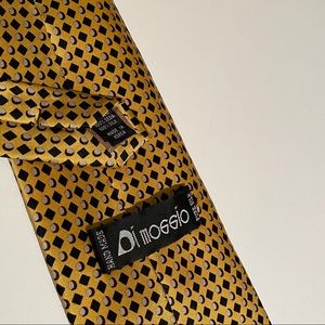 DiMaggio Mens Tie Silk for a smooth operator